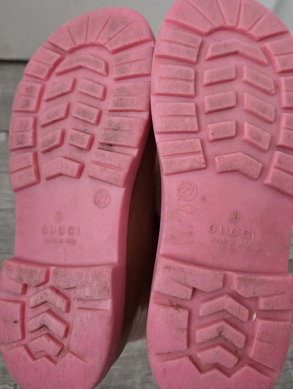 Gucci Pink GG Monogram Rubber Edimburg Rain Boots Size 27/ US10